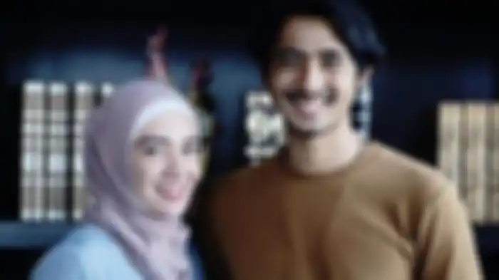 Cantiknya Istri Arya Saloka Putri Anne Saat Kenakan Gamis yang Santun dan Anggun