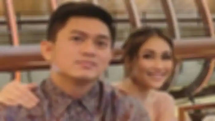 Ayu Ting Ting dan Adit Jayusman