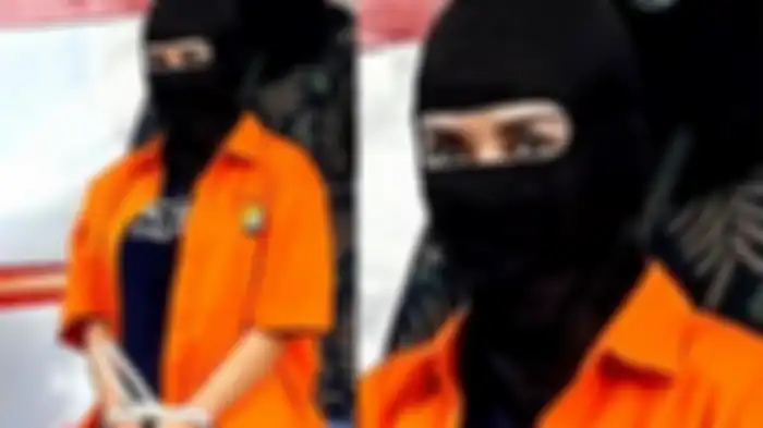 Cynthiara Alona ditetapkan menjadi tersangka prostitusi.