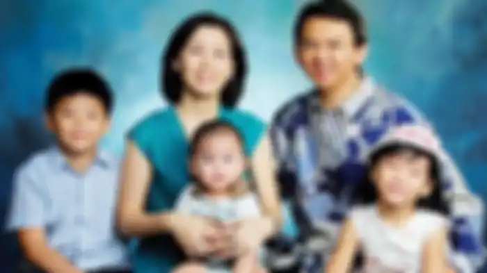 Ahok dan Veronica Tan saat masih harmonis dengan ketiga anak-anak mereka.