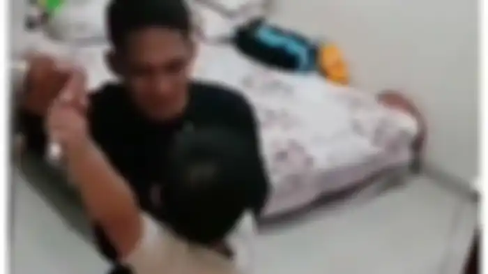 Video viral balita larang ayahnya berangkat kerja di kapal selam KRI Nanggala-402
