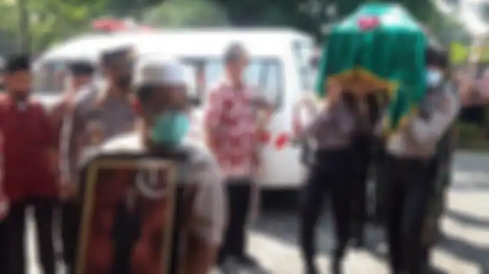 Ketua Dewan Pimpinan Cabang PDIP Boyolali, S Paryanto meninggal dunia karena sakit. Almarhum dikenal sebagai sosok berprestasi.