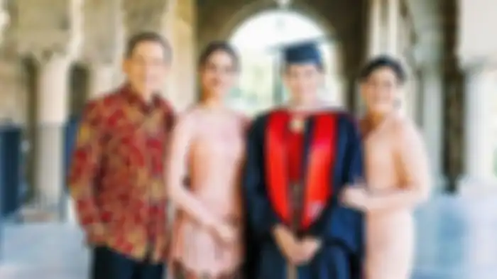 Biodata Maudy Ayunda