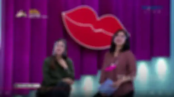 Feni Rose bertanya soal kabar Rezky Aditya ke Razer Patricia 