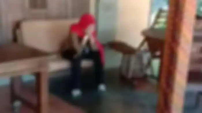ASN cantik, MR, saat digerebek saat berduaan dengan pria selingkuhan di sebuah hotel
