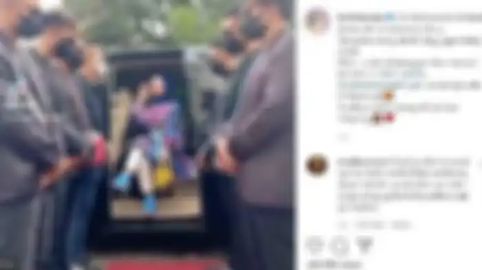 Herlin Kenza dengan ajudan