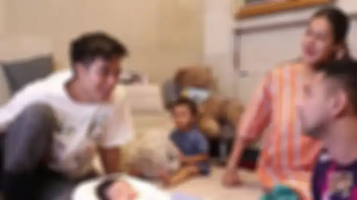 Raffi Ahmad ingin beri nama anak keduanya Raffi Junior. 