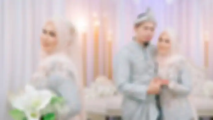 Nenek 2 cucu terlihat masih muda dan menikah dengan pria berusia 37 tahun 