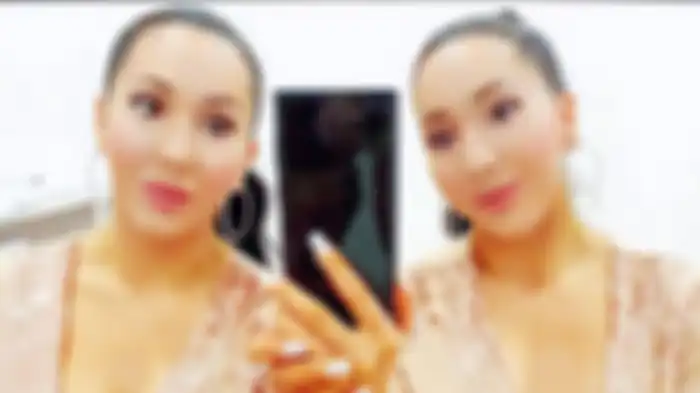  Anna dan Lucy, wanita kembar identik yang rela berbagi suami