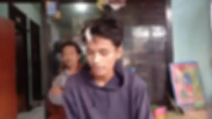 Ipul (18) salah satu korban pengeroyokan geng motor.