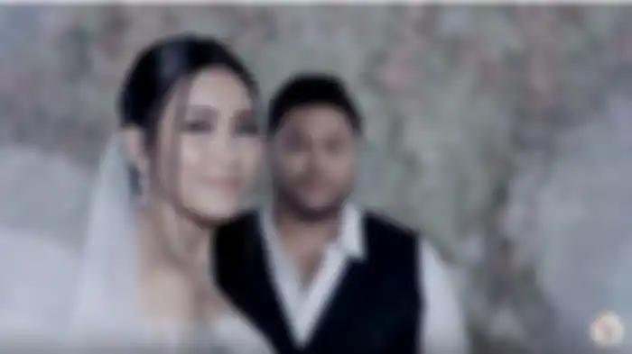 Ayu Ting Ting dan Ivan Gunawan yang akan menikah fakta mengejutkan dibongkar WO.
