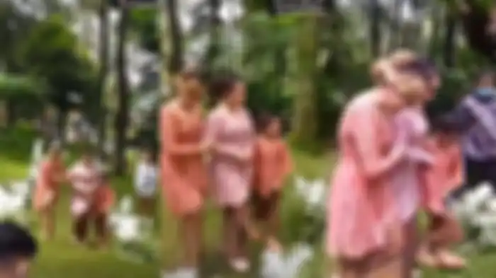 Ayu Ting Ting bersama Bilqis gandeng Shifa menuju Nanda 