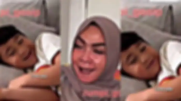Rafathar bikin Mama Rieta kaget saat minta uang Rp 5 juta.