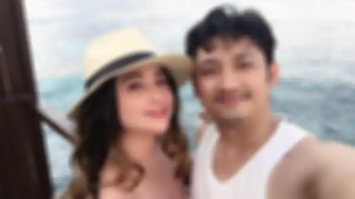 Dewi Perssik dan Angga Wijaya