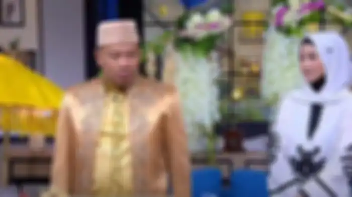 Vicky Prasetyo lamar Desy Ratnasari di lokasi syuting