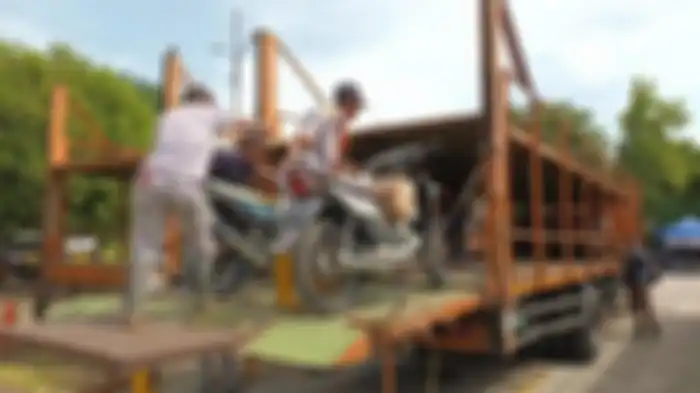  Setelah lolos verifikasi, sebanyak 630 motor milik peserta mudik gratis sudah diangkut dan berangkat dari Terminal Pulogadung.