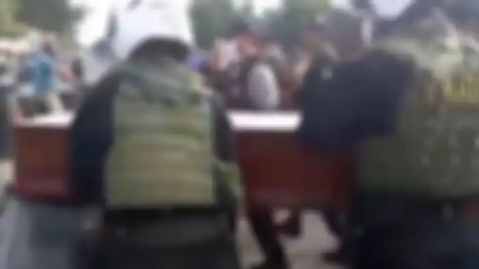 Keluarga meminta penjelasan rumah sakit mengapa pihaknya menyatakan Rosa telah meninggal. 