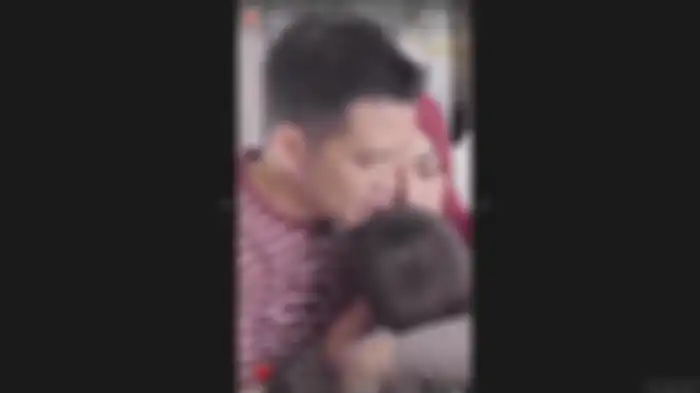 Citra Kirana mengunggah momen mesra bersama Rezky Aditya dan sang anak, Rabu (25/5/2022) dini hari. 