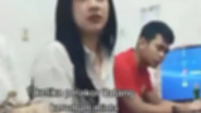 Video viral pelakor datang ke rumah minta kejelasan status.