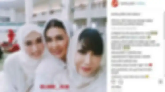 Potret Malina Dee bersama teman-temannya