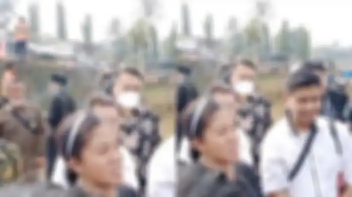 Rara Pawang Hujan hadiri pemakaman putra Ridwan Kamil, Emmeril Kahn Mumtadz di Cimaung.