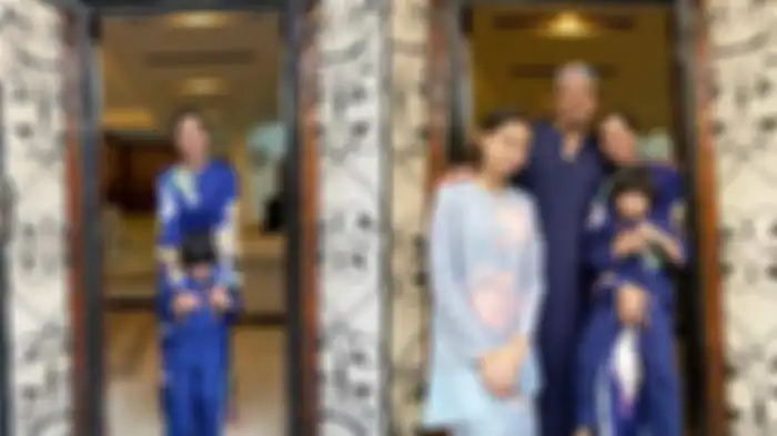 Potret lebaran Engku Emran dan Noor Nabila