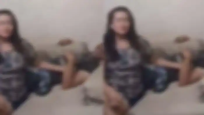 Viral video istri sah gerebek suaminya yang sedang tidur sama wanita lain.
