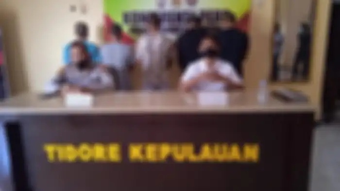 Sejumlah pelaku pemerkosaan diamankan Polisi, di Polres Kota Tidore Kepulauan, Provinsi Maluku Utara, Rabu, (06/07/2022). 