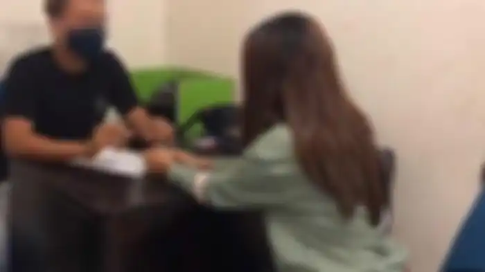 Seorang wanita buat laporan usai dirudapaksa kakak iparnya.