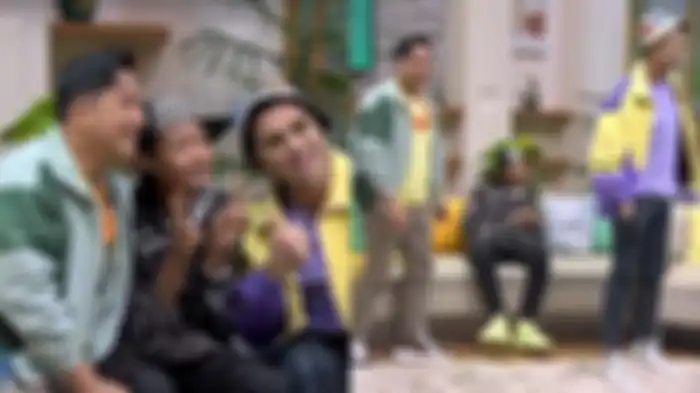 Bonge saat diajak foto Raffi Ahmad.