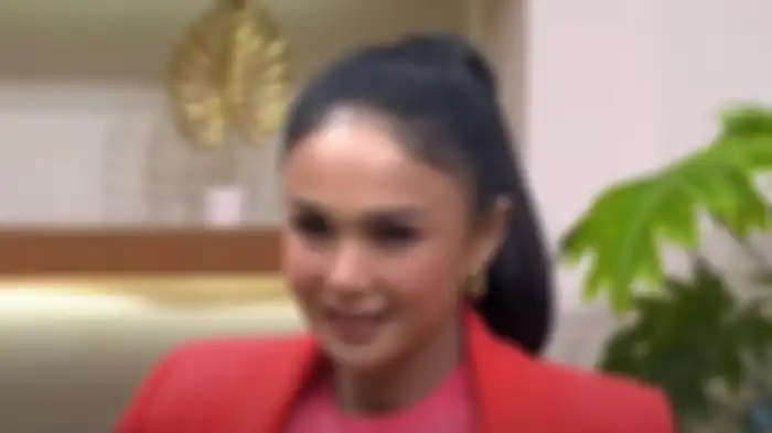 Yuni Shara saat bertemu dengan Raffi Ahmad.