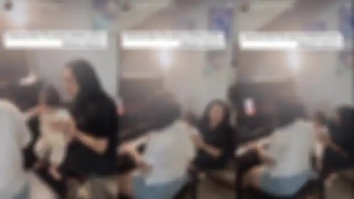Ameena ikut belajar main piano bersama Krisdayanti