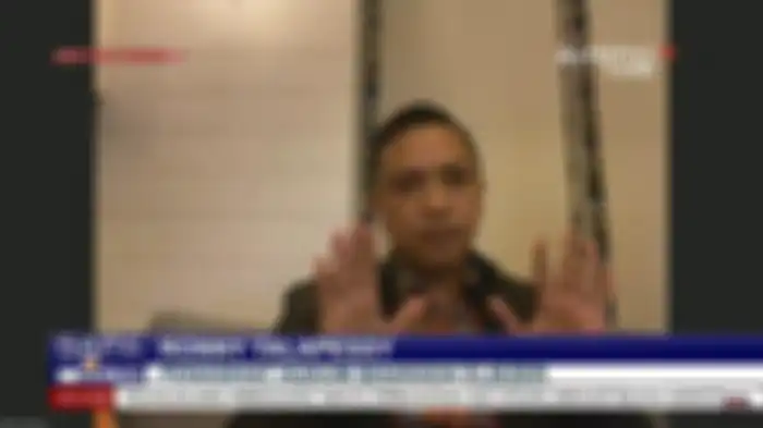 Ronny Talapessy kuasa hukum Bharada E memperagakan posisi Brigadir J sesaat sebelum di tembak