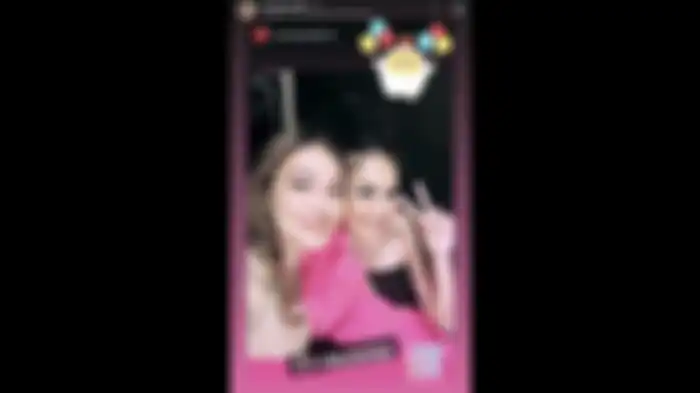 Kebersamaan Ayu Ting Ting dan Luna Maya