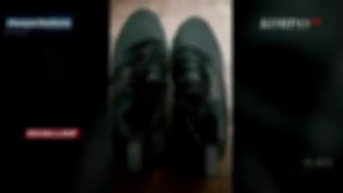 Sepatu Brigadir J yang terekam cctv.
