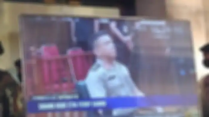 Irjen Ferdy Sambo hadir di ruang sidang komisi kode etik Polri di Mabes Polri, Jakarta, Kamis (25/8/2022). 
