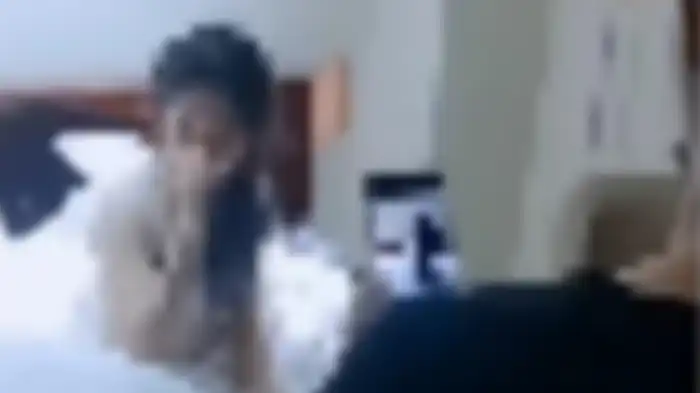 Bercak sperma di atas kasur jadi bukti perselingkuhan istri polisi  dan anak kades, sang suami bongkar fakta mengejutkan!