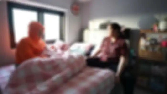 Nagita Slavina sedang menilik kos-kosan karyawannya