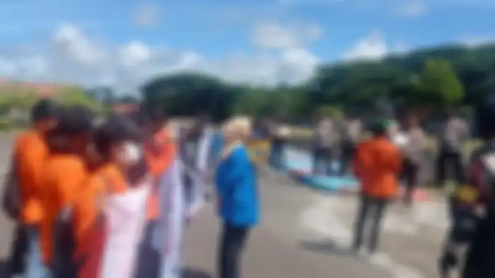 Demonstrasi menolak kenaikan harga Bahan Bakar Minyak yang tergabung dalam Gerakan Cipayung Plus di Kabupaten Malinau, Provinsi Kalimantan Utara, Senin (12/9/2022).