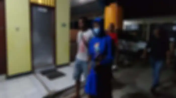 Aparat Polres Sikka menangkap siswi berinisial KRL atas dugaan kasus buang bayi, Selasa 20 September 2022 malam.