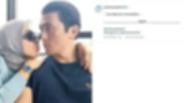 Syahrini dan Reino Barack