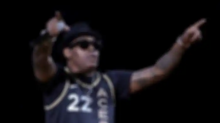Dalam file foto ini diambil pada 31 Mei 2022 rapper/aktor Coolio tampil di babak pertama pertandingan antara Connecticut Sun dan Las Vegas Aces di Michelob ULTRA Arena di Las Vegas, Nevada. 