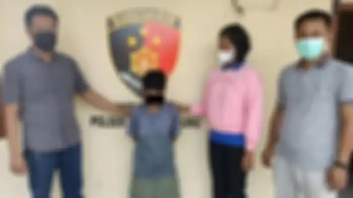 Polsek Banjar Agung, Kabupaten Tulangbawang, berhasil menangkap pelaku DM alias MA alias AF atas tindak asusila sesama jenis perempuan anak di bawah umur.