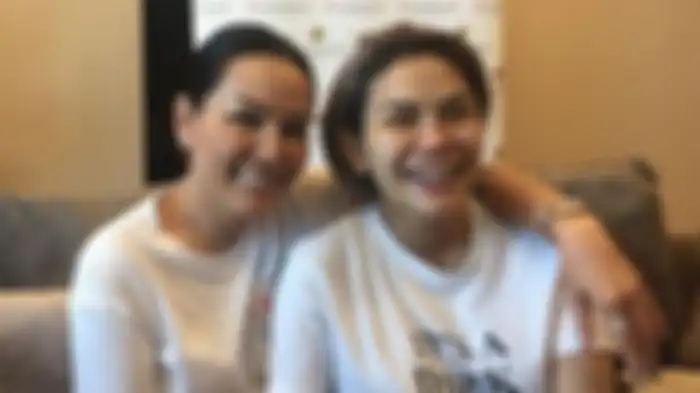 Nikita Mirzani dan Fitri Salhuteru