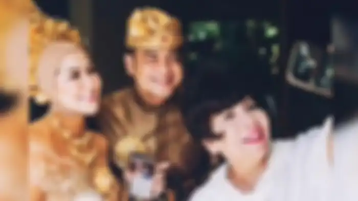 Mami Ayu bersama Venna Melinda dan Ferry Irawan