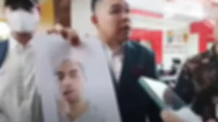 Bukti dokumen foto bibir terluka akibat cakaran