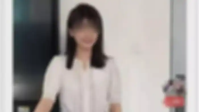 Guru Qin, ketahuan selingkuh dengan 48 ayah siswa.