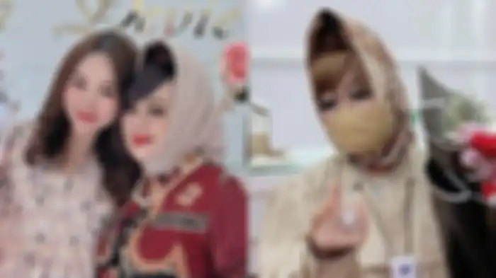 Gaya hijab kepala dinas (kadinkes) provinsi lampung, Reihana 