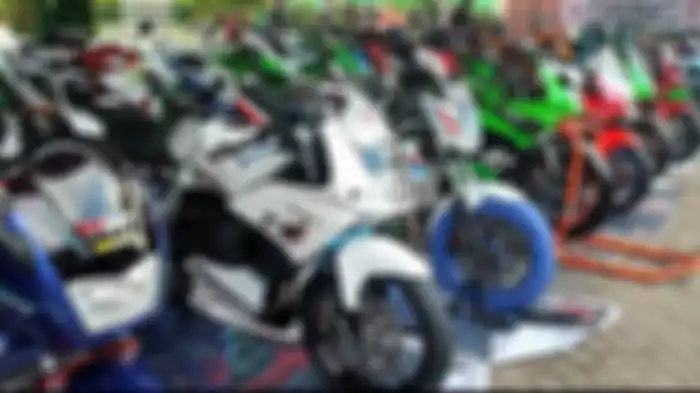 Banyak modifikasi motor 2-tak yang ikut serta. Dari Ninja 2-tak hingga Yamaha RX-King.