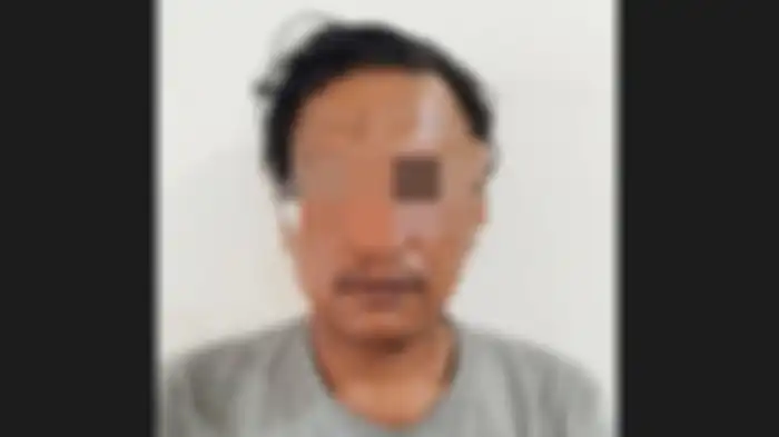Hermanto, pria 41 tahun yang cabuli anak-anak teman tetangganya kini ditahan Polres Siantar, Selasa (25/7/2023). 